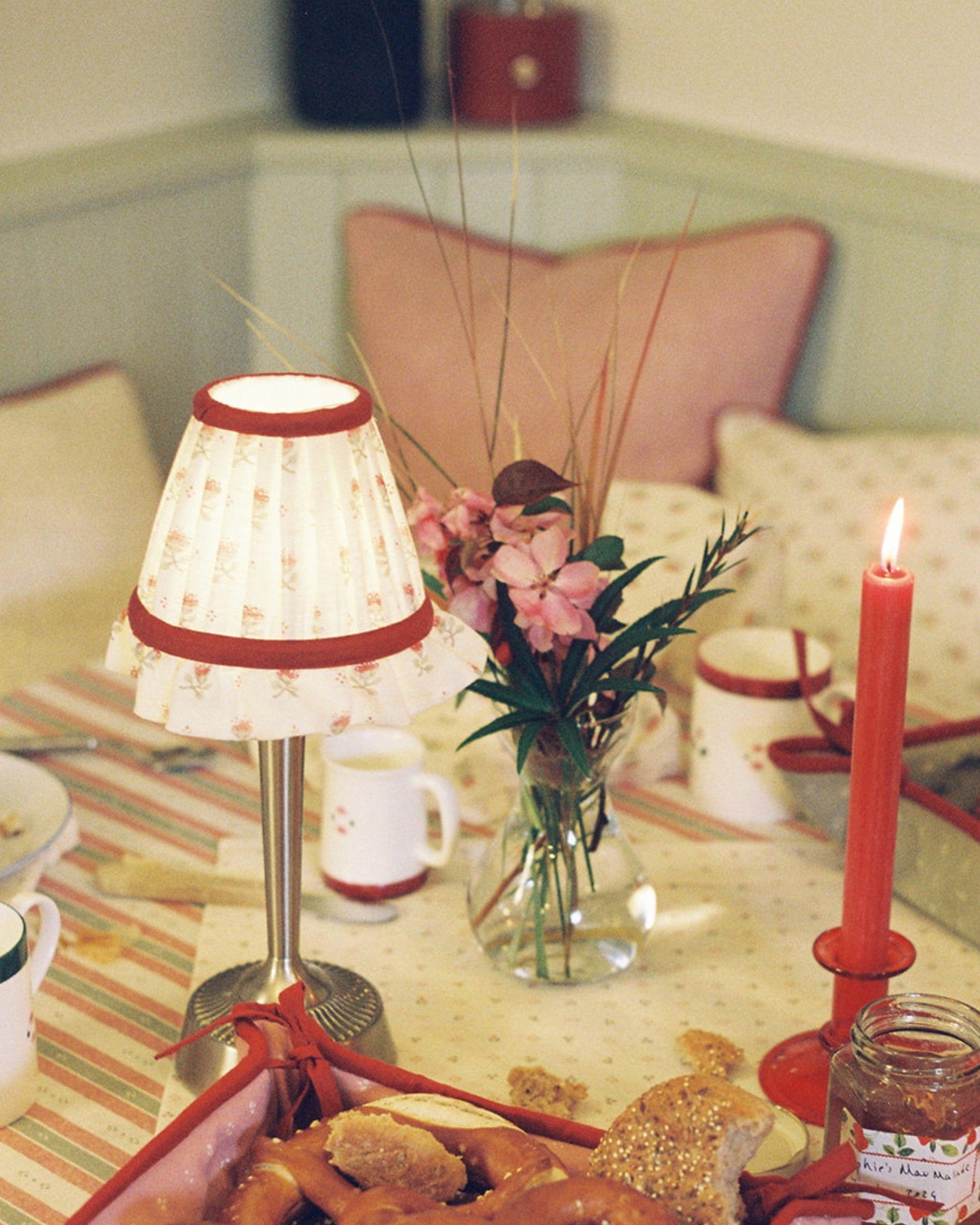 Luxury frilled lampshade in blume