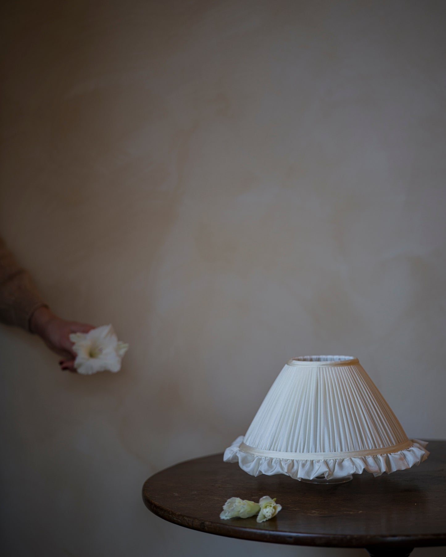 Luxury frilly lampshade in iris