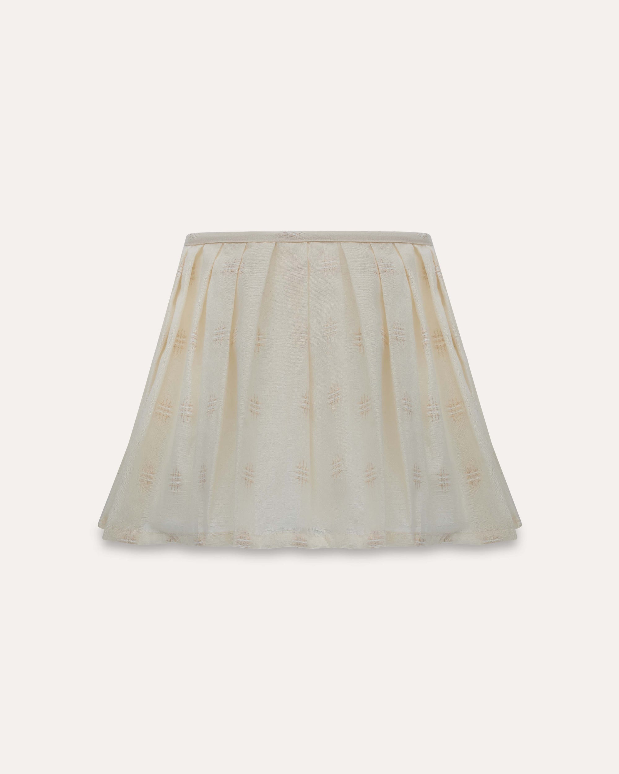 Loose Pleat Embroidered Cotton in Magnolia