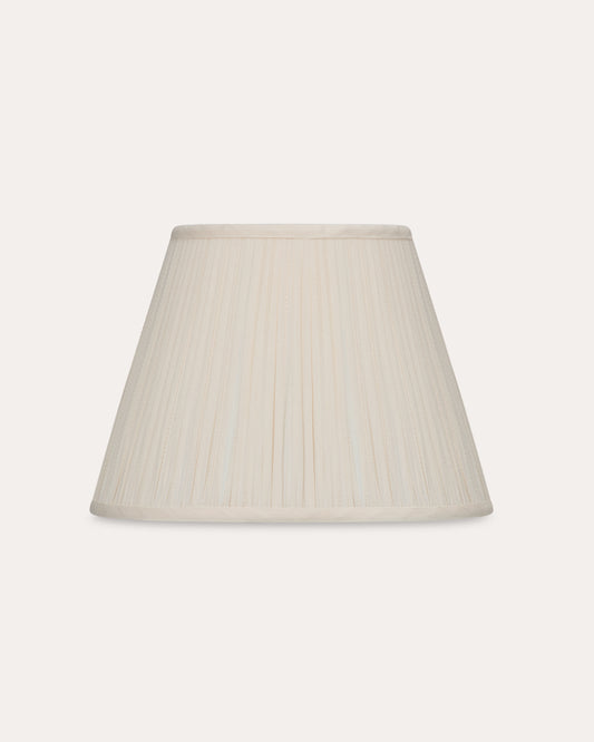 The Classic Embroidered Cotton in Daisy