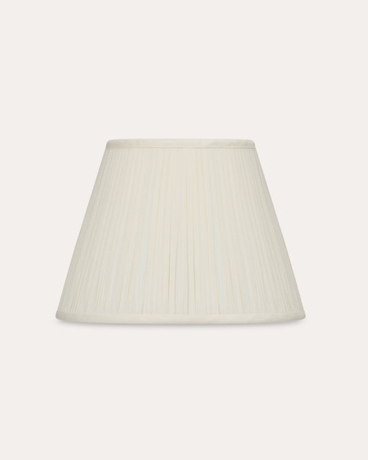 The Classic Embroidered Cotton in Daisy