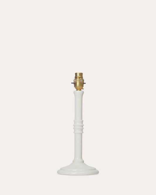 The Small Lacquered Lampstand in Magnolia